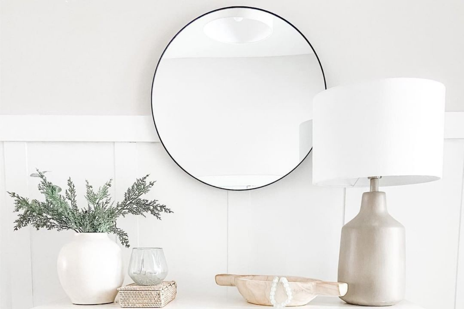 4 Top Tips for Maximum Mirror Maintenance