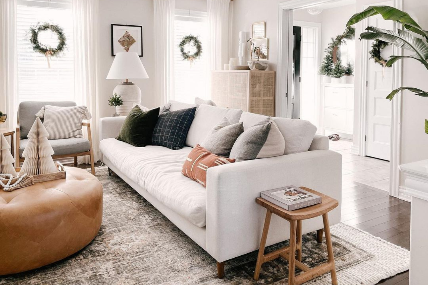 How to Tell the Difference Between Modern and Contemporary Design