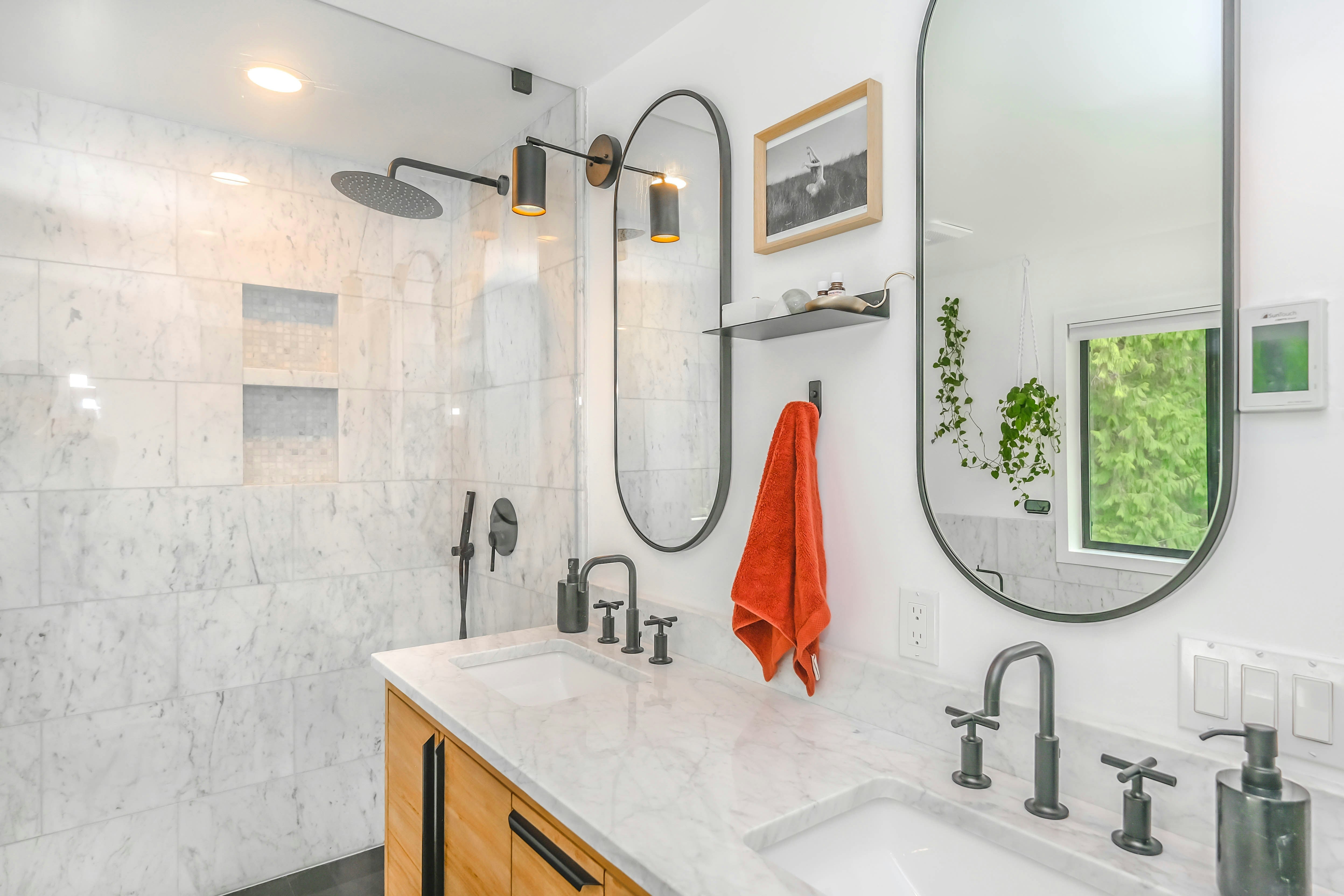 How to Keep Your Mirror Looking Great for Years