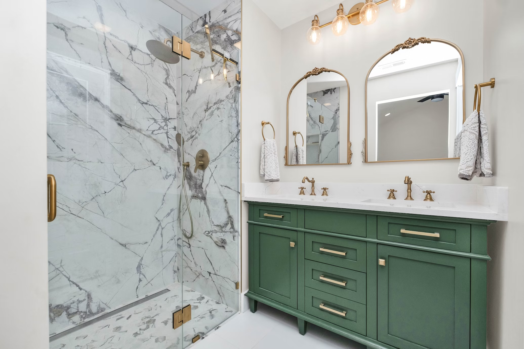 white tile bathroom idea