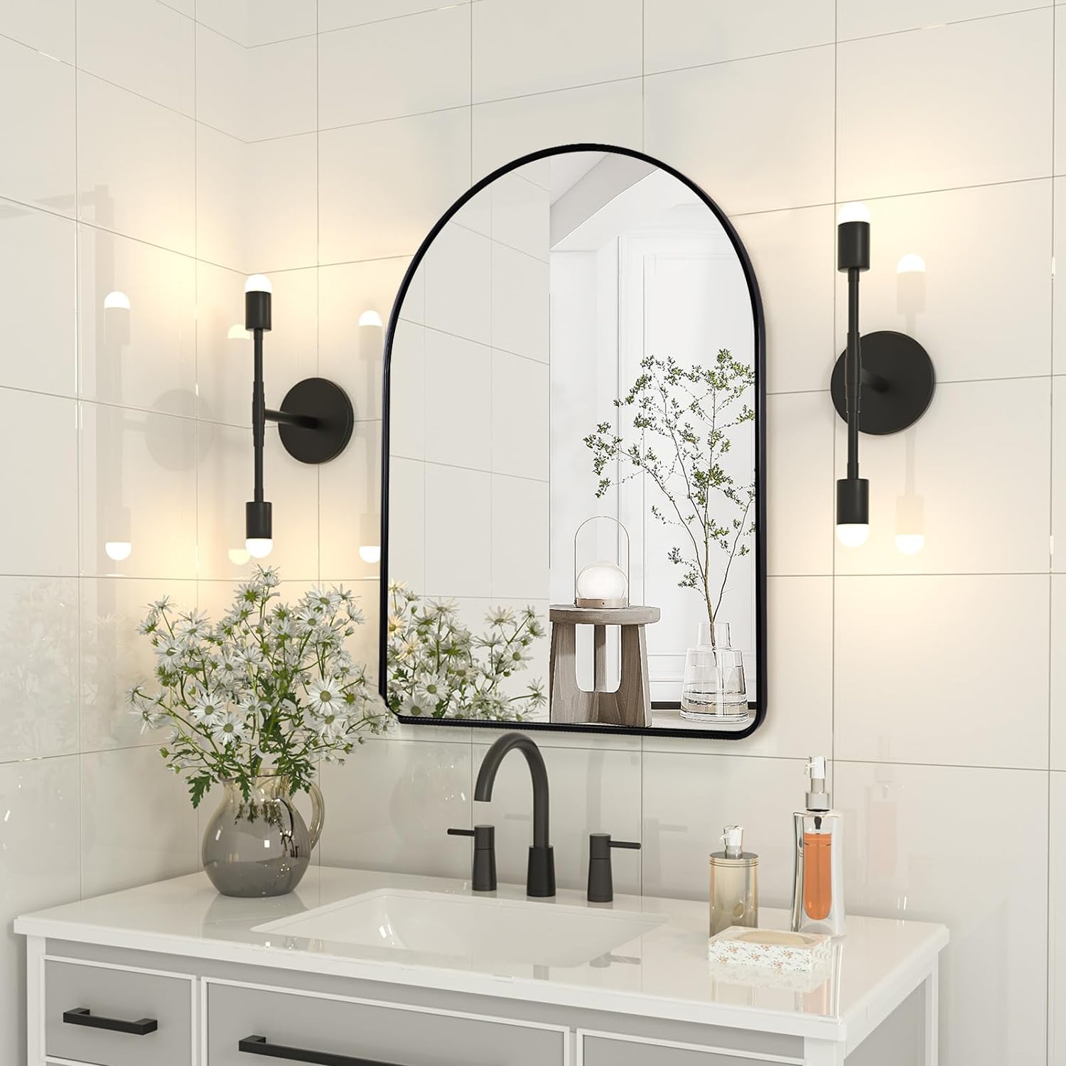 Bold Metal Framed Arched Wall Mirrors for Bathroom/ Living Room/Entry