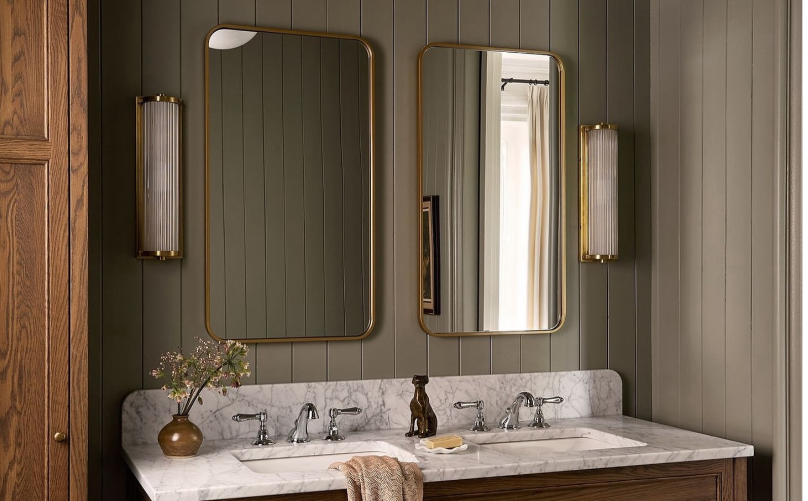 Through the Looking Glass: A Guide to Finding Your Perfect Bathroom Mirror