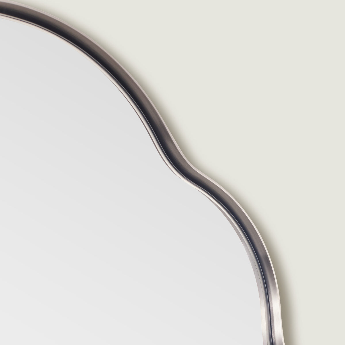 Modern Scalloped Oval Bathroom Vanity Mirror Wavy Wall Mirror | Stainless Steel Frame