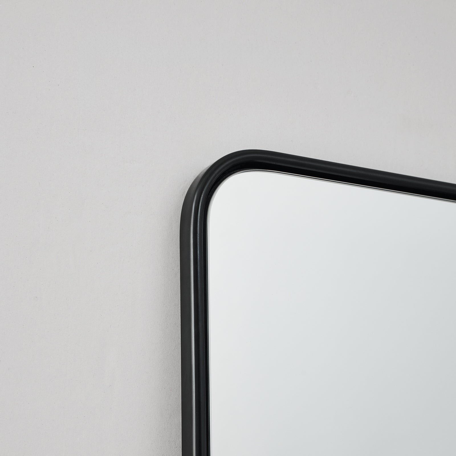 Modern Rounded Rectangular Bathroom Mirrors| U-Shaped Tube Stainless Steel Frame